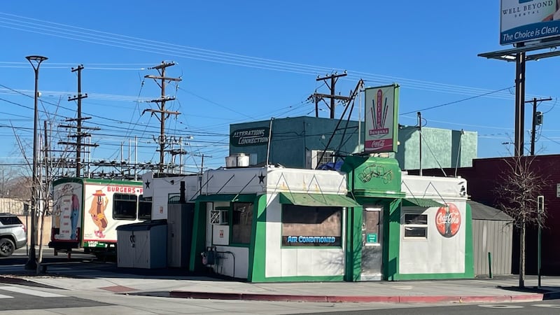 El popular restaurante de Reno se ve obligado a cerrar temporalmente sus puertas debido a...