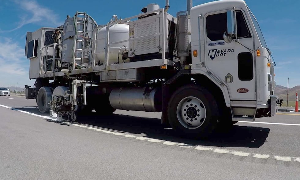 Evite multas: respete las normas de seguridad en las zonas de trabajo.