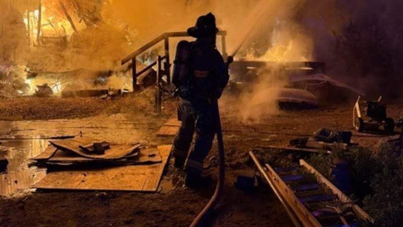 La causa del incendio está bajo investigación.