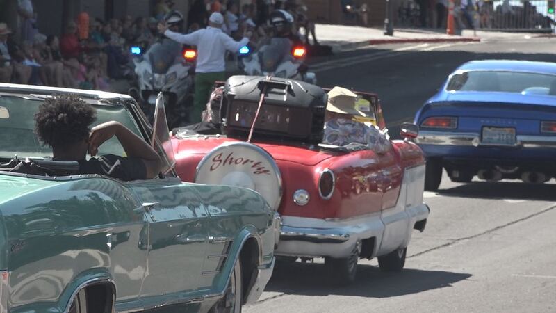 Hot August Nights Cars Leave Twon