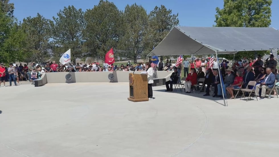 Senator Jacky Rosen speaks to those in attendance at the Memorial Day ceremony.