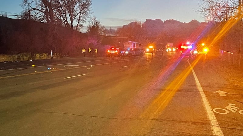 Escena del accidente en la US-395 y Laramie Dr.