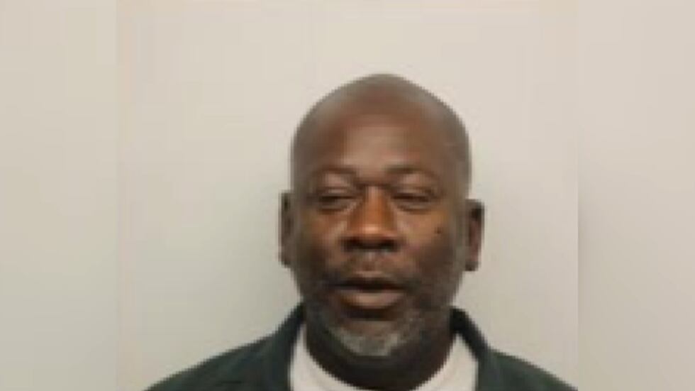 Delano Middleton, de 48 años, fue acusado de asesinato.