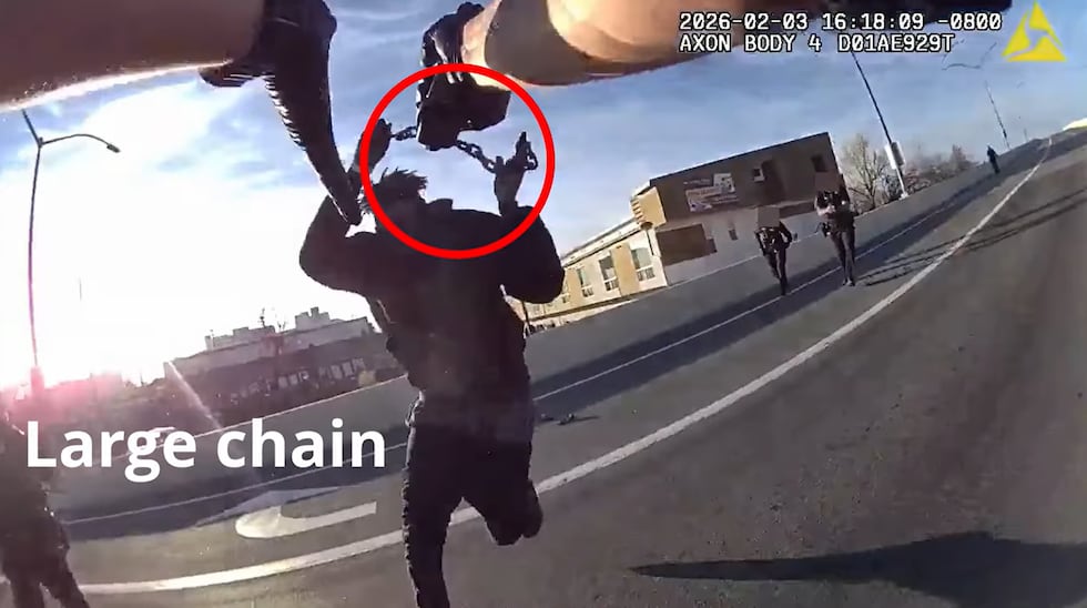 Michael Johnson, de 27 años, fue declarado muerto en la escena.