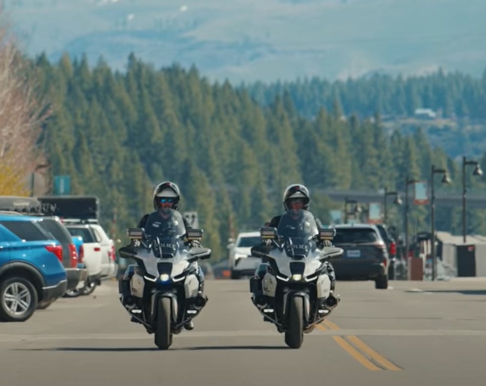 El Departamento de Policía de Truckee incorporó nuevas motocicletas a su flota para reforzar...