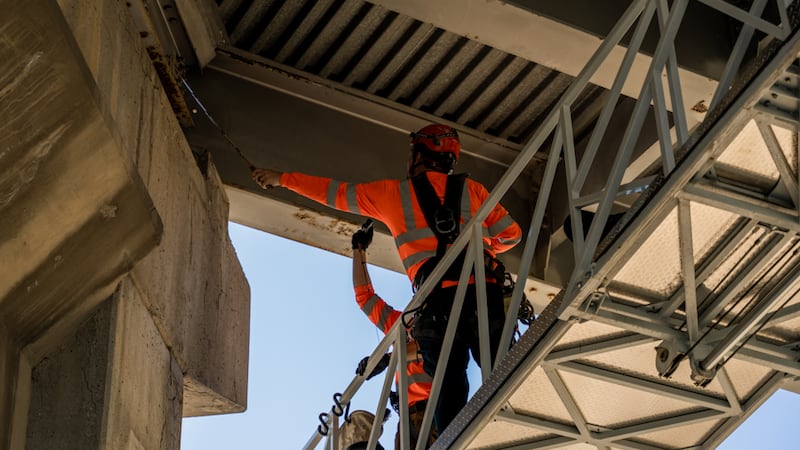 Los carriles permanecerán cerrados durante la noche del martes al miércoles por la mañana.