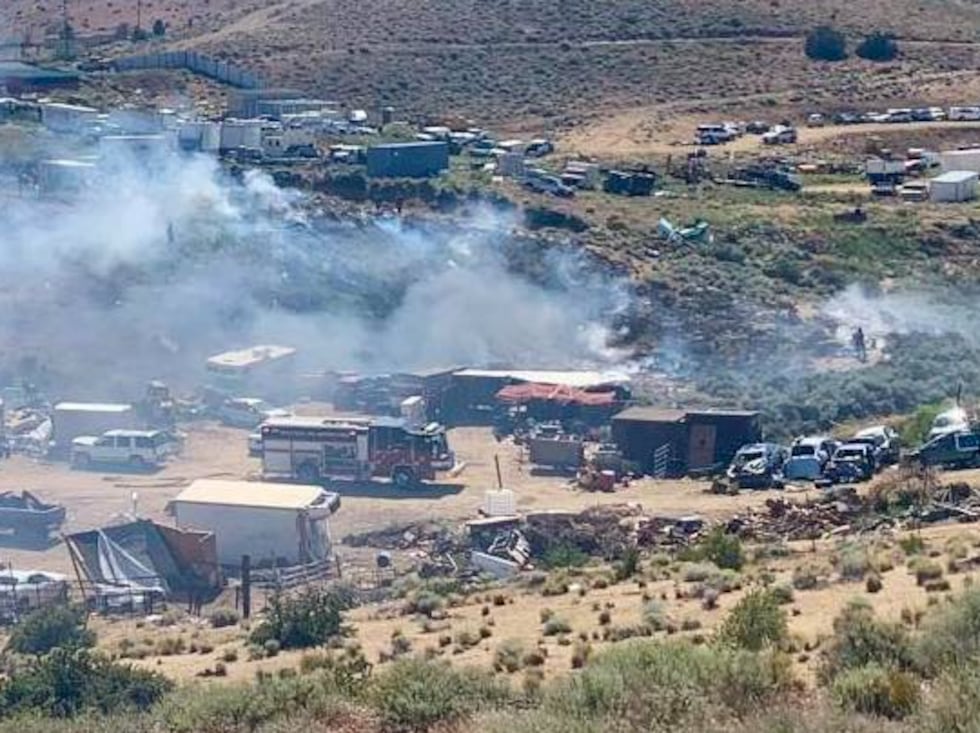 Los bomberos del Distrito de Protección contra Incendios de Truckee Meadows sofocaron un...