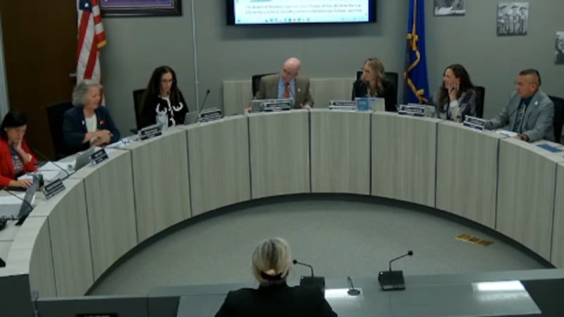 WCSD Trustees vote unanimously to shrink three elementary schools into one